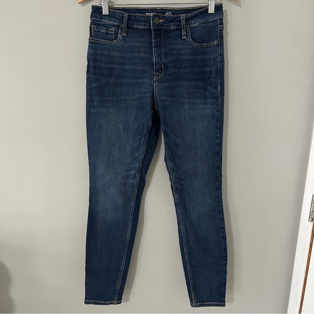 Old Navy High Waisted Rockstar Super Skinny Jean